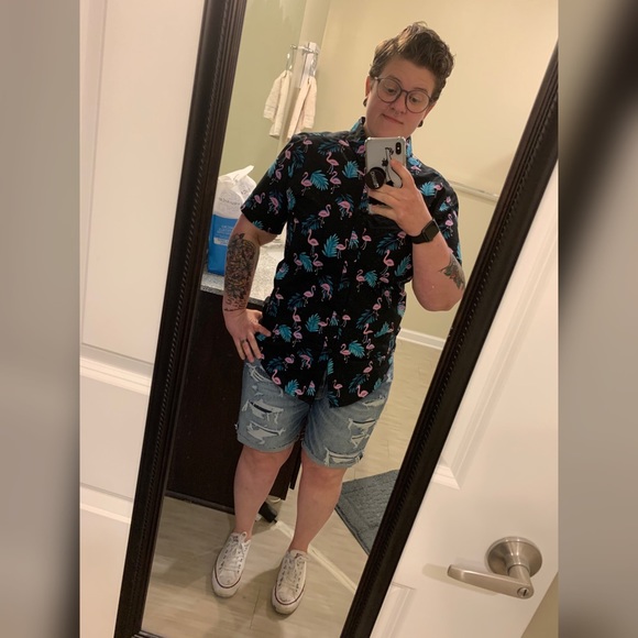 Meet your Posher, Leslie - Picture 3 of 5